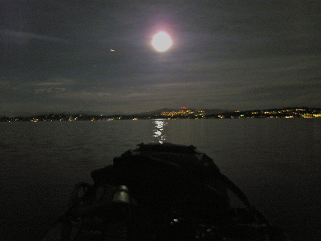 Kayaking in lake Washington during a Super full moon!